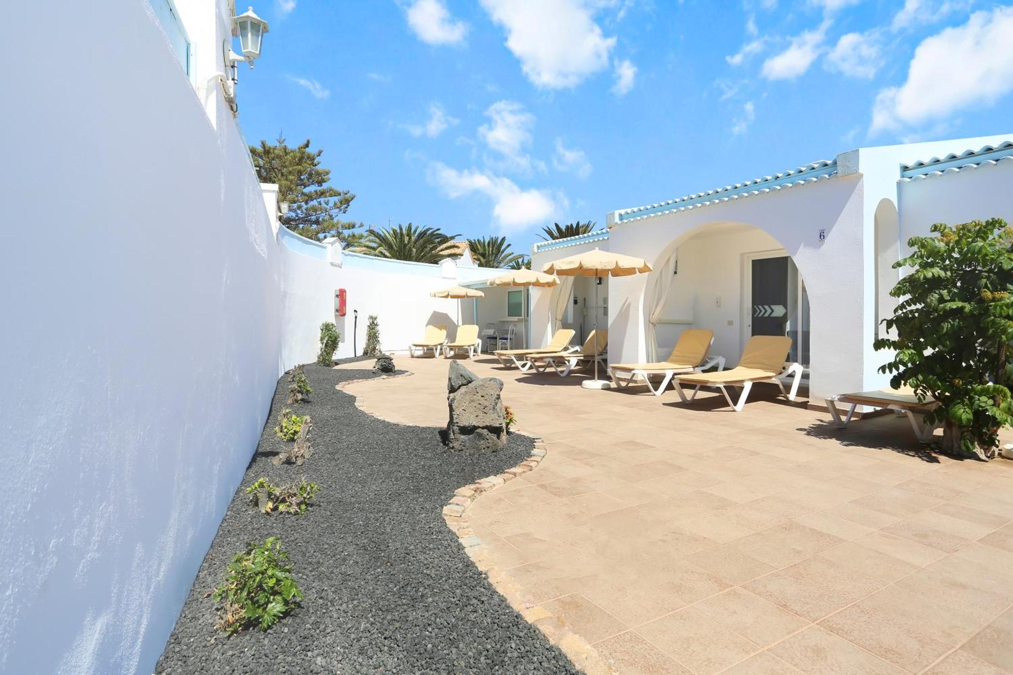 Neptuno Bungalows - Adults Only Corralejo Luaran gambar